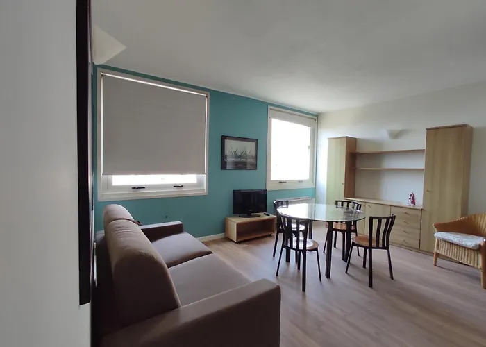 Business Homes جنوة