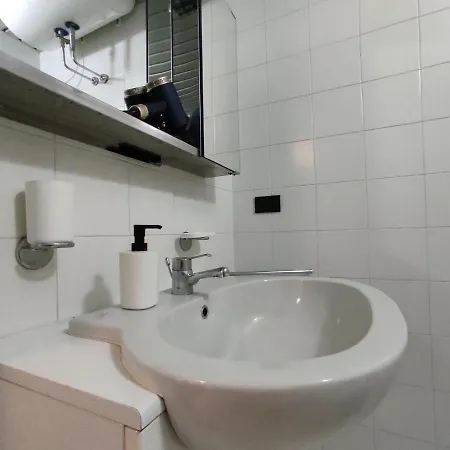 Business Homes Apartment Genoa