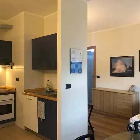 Business Homes Apartment *